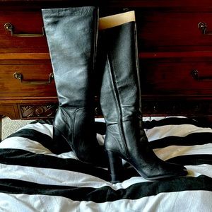 Beautiful Kenneth Cole Justin black boots